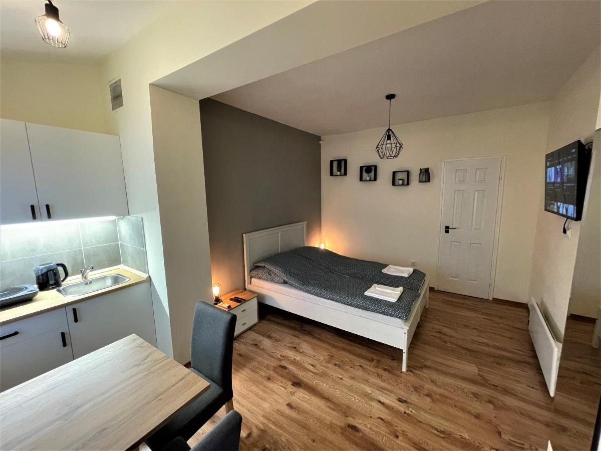 דברצן Hanna Apartman מראה חיצוני תמונה