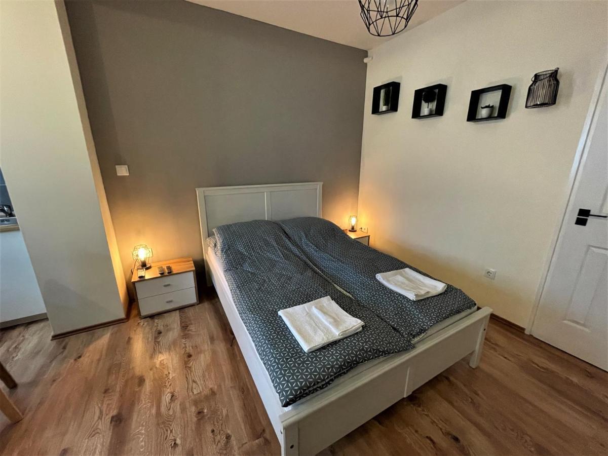 דברצן Hanna Apartman מראה חיצוני תמונה